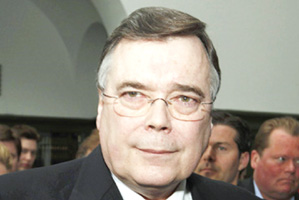 Mixed verdict for Iceland’s former PM