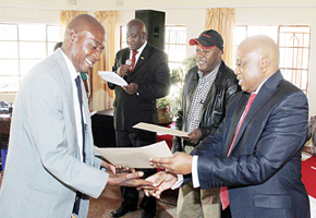 Zimpapers honours long-serving employees