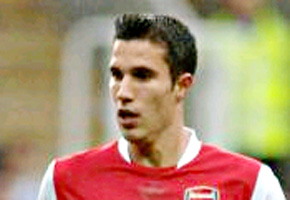 Van Persie happy to fight for place