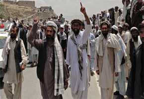 Eight Afghan civilians killed in Nato airstrike