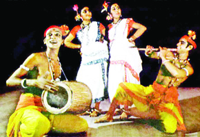 Amakhosi, Indian dance troupe in cultural exchange