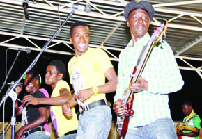 Macheso, dancer Peter make amends