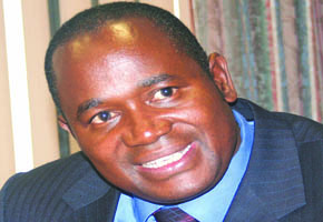 Royal Bank surrenders licence