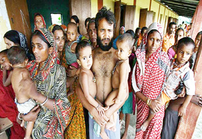 Refugees flee ethnic violence in India’s troubled Assam