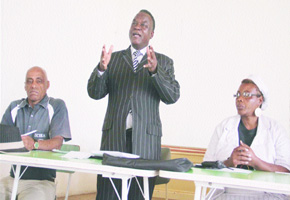 Mayor warns underperforming council workers