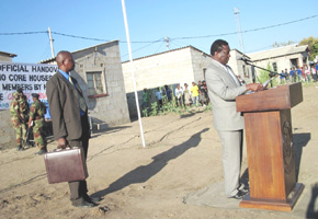 Mnangagwa hands over ZDF Benefit Fund houses