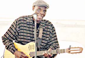 Oliver Mtukudzi adopts Bulawayo musicians