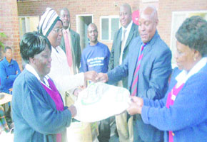 Zimpapers extend helping hand