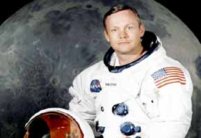 US space pioneer Neil Armstrong dies at 82