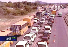 Beitbridge border failing to cope with influx of travellers