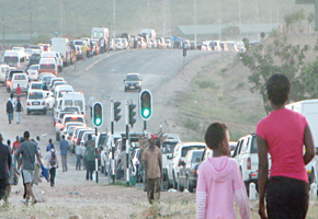 Border traffic overwhelms officials