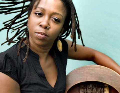 Tributes pour in for Maraire