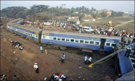 35 killed in rail mishap in eastern India