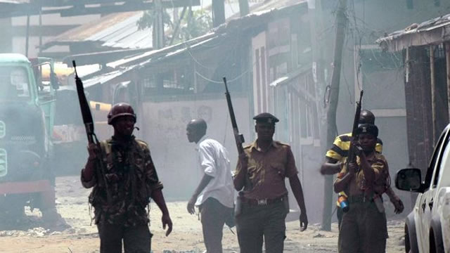 Kenyan rioters torch church after Muslim cleric killed