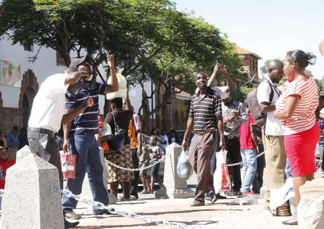 Umdala Wethu statue a hit
