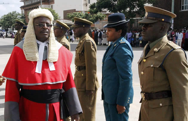 High Court drowns in cases