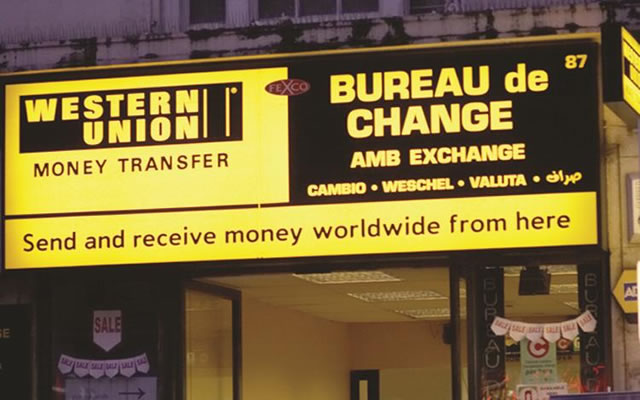African migrants shortchanged