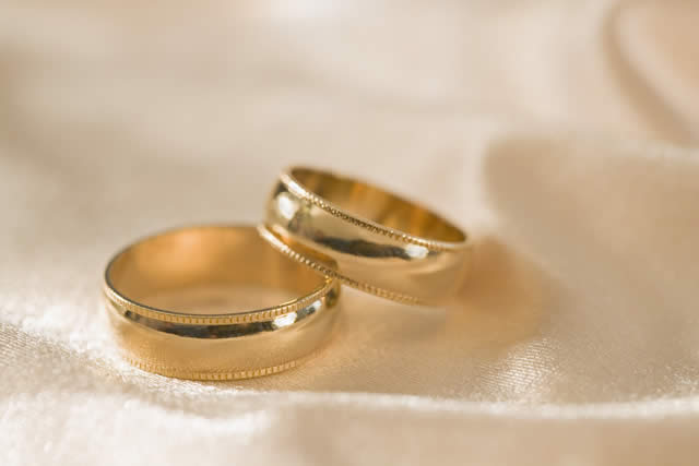 Ex-wife blocks tycoon’s wedding