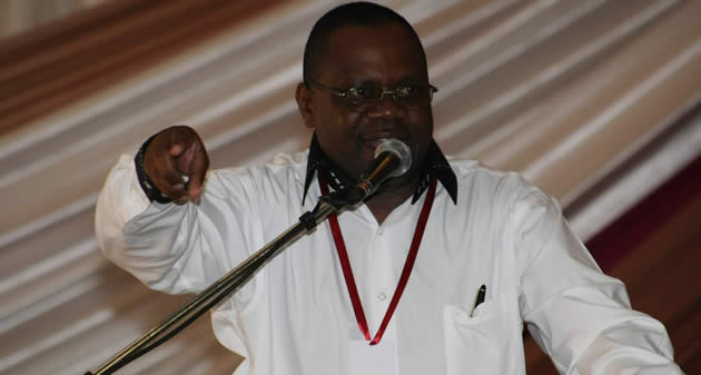 Gorden goes…Biti links earn Moyo, 5 others suspension