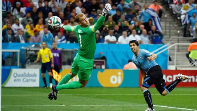 Suarez returns to haunt England