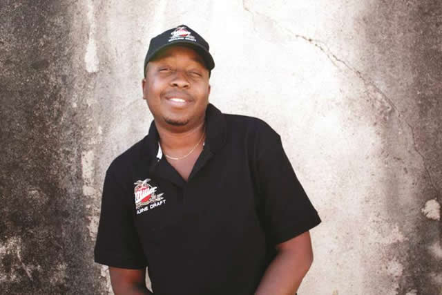 Dee Nosh comes to Bulawayo