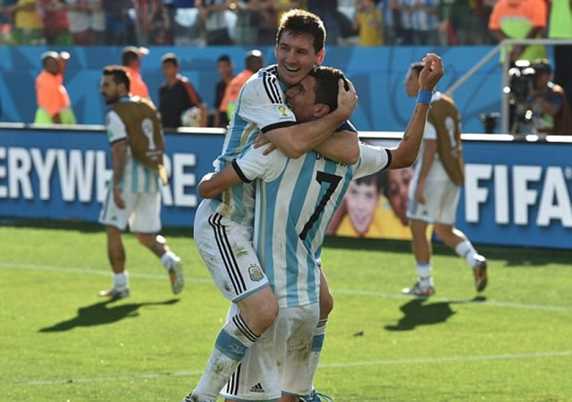 Angel saves Argentina