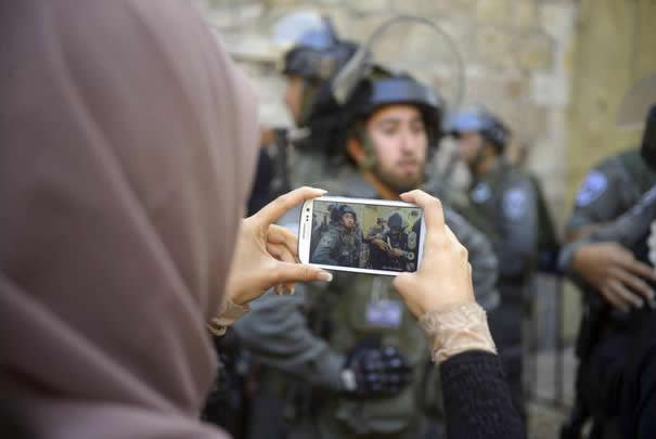 Palestinian worshippers barred from Al-Aqsa