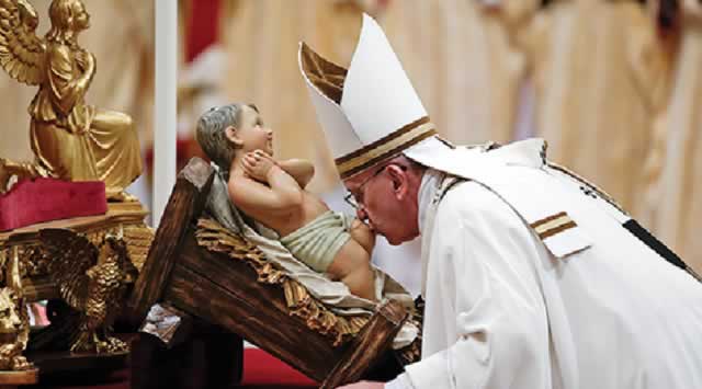 God stronger than darkness, corruption, says Pope