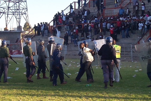 Hooligans spoil Bosso, Caps match