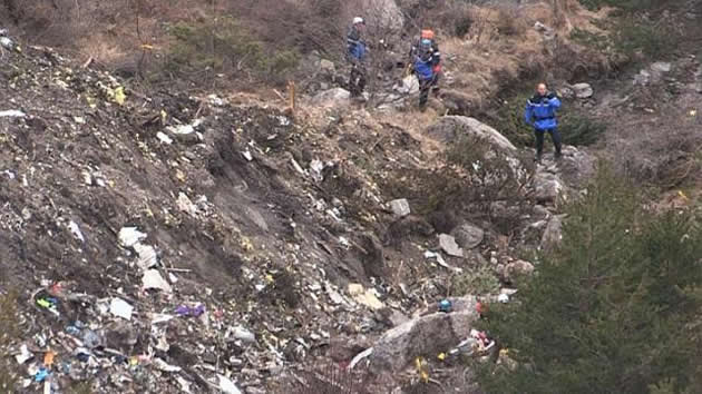 Rescuers struggle to recover bodies in French Alps crash
