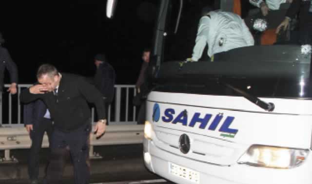 Turkish league suspended after bus gun attack
