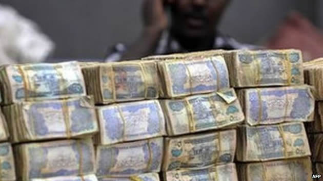 Kenya shuts Somali-linked money transfer firms