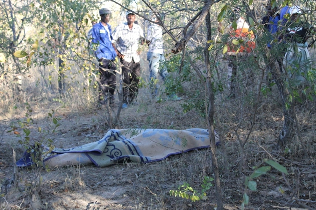 Man axes teacher wife, chops severed head