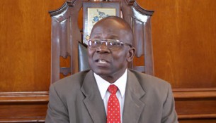 Residents heckle Byo mayor