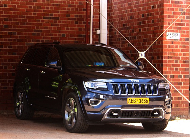 Mpilo Hospital buys vehicle for CEO