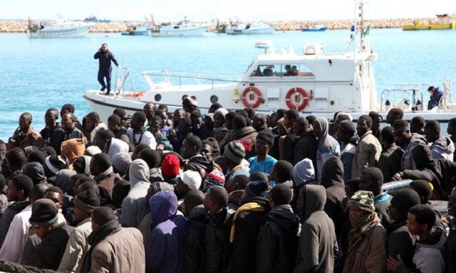 2,000 migrants rescued from Mediterranean