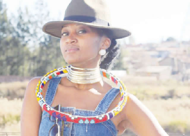 Mbo Mahocs relocates to SA