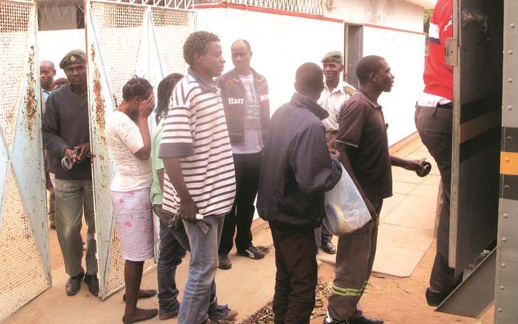 Beitbridge ‘looters’ in court