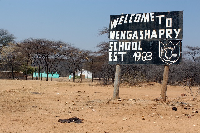 School fails to open over teacher shortage