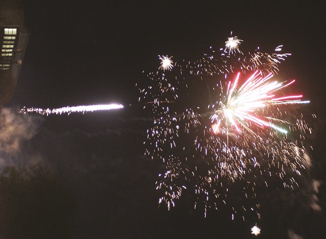 Cops threaten arrests for illegal fireworks