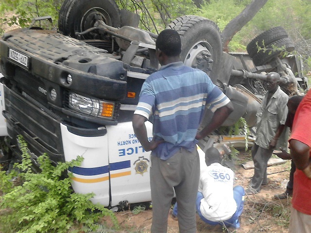 Three cops die in an accident