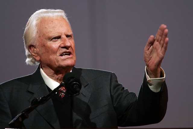 ‘America’s Pastor’ Billy Graham dies