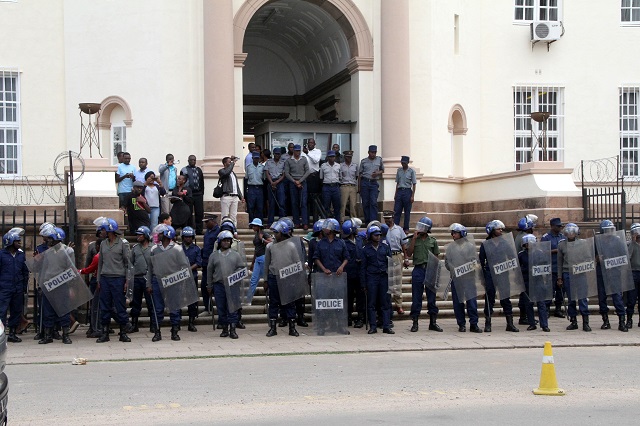 UPDATED: Ndebele King coronation blocked