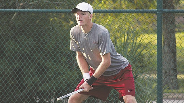 Benjamin Lock through to second round