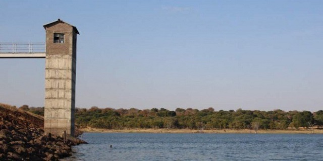Amadoda amabili agalula edamu leBubi Lupane dam
