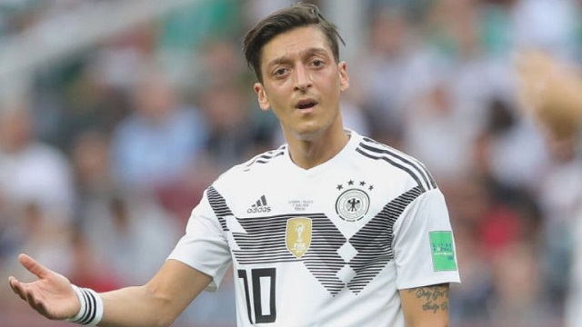 German FA boss admits mistakes in Ozil affair but rejects racism accusations