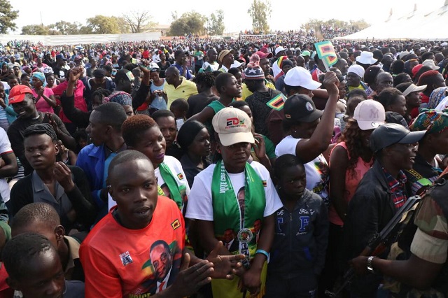 President draws mega crowd