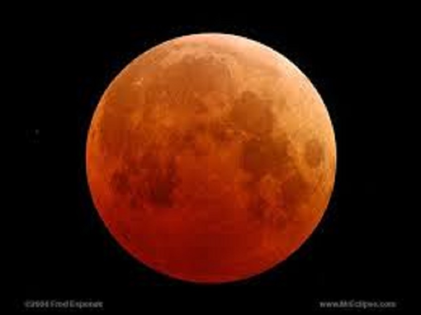 LATEST: Zim’s lunar eclipse spectacle at 9pm