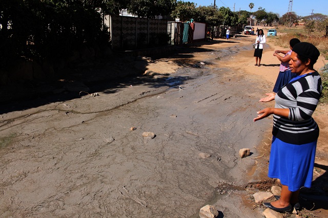 Sewer bursts rile Byo residents