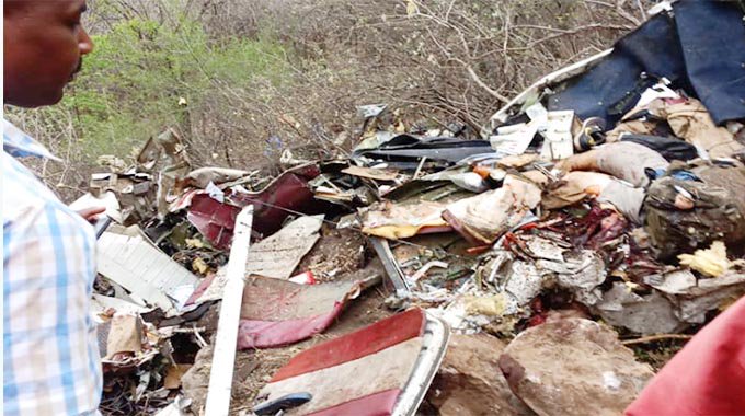 UPDATED: FIVE DIE IN PLANE CRASH